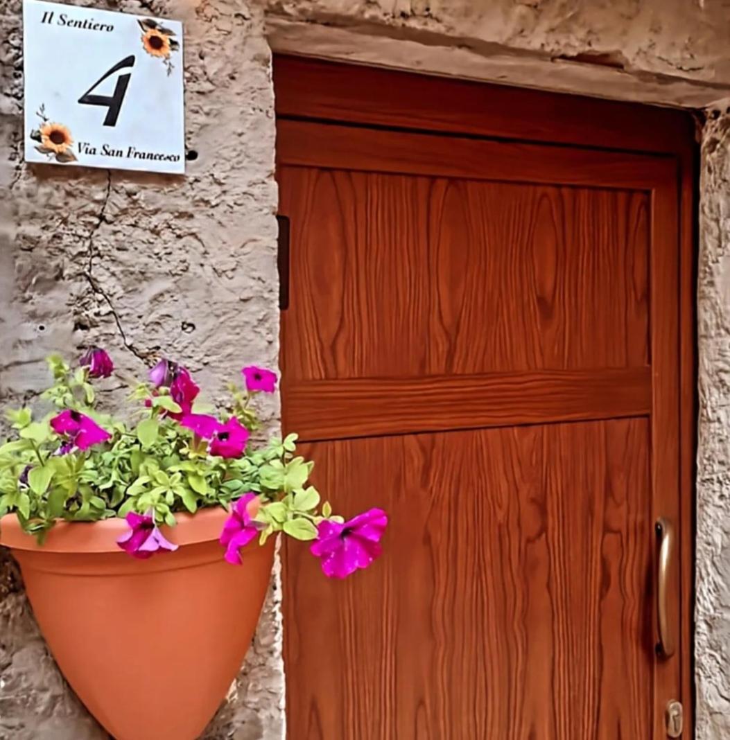 Apartament Il Sentiero Poggio Bustone Zewnętrze zdjęcie